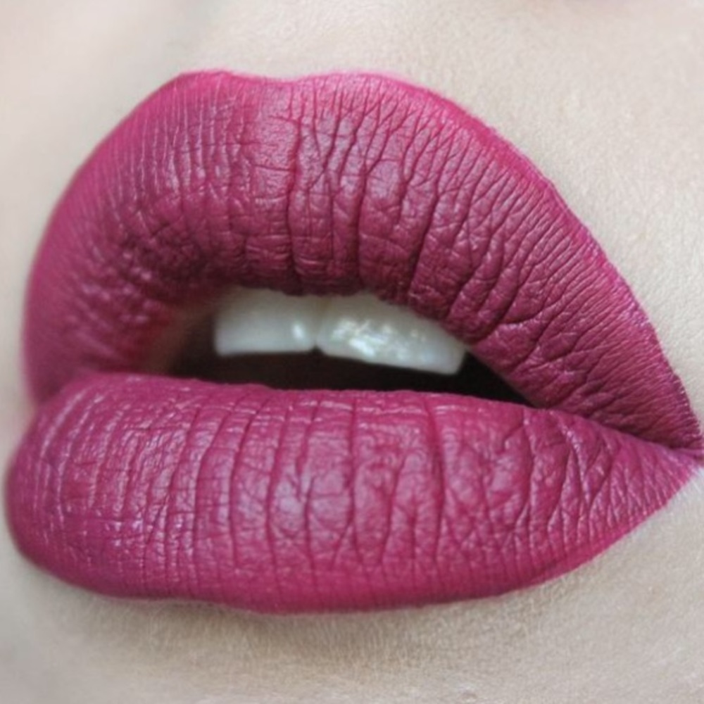 NEW! ✨Hola neon Velvet Lipstick! ✨